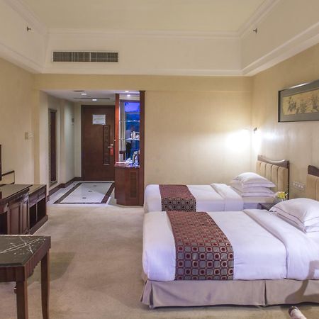 ג'יאנגמן Phoenix Hotel Wuyi מראה חיצוני תמונה