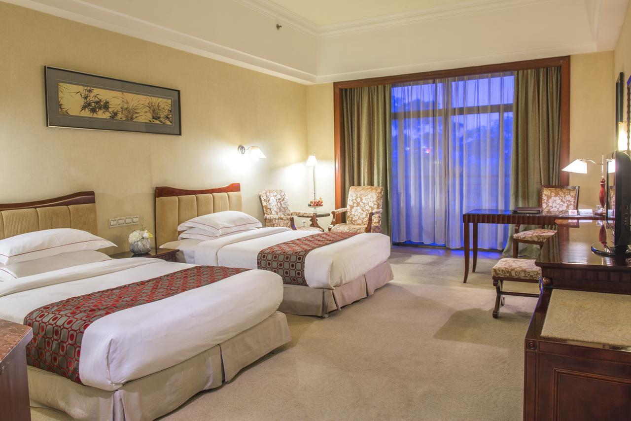 ג'יאנגמן Phoenix Hotel Wuyi מראה חיצוני תמונה