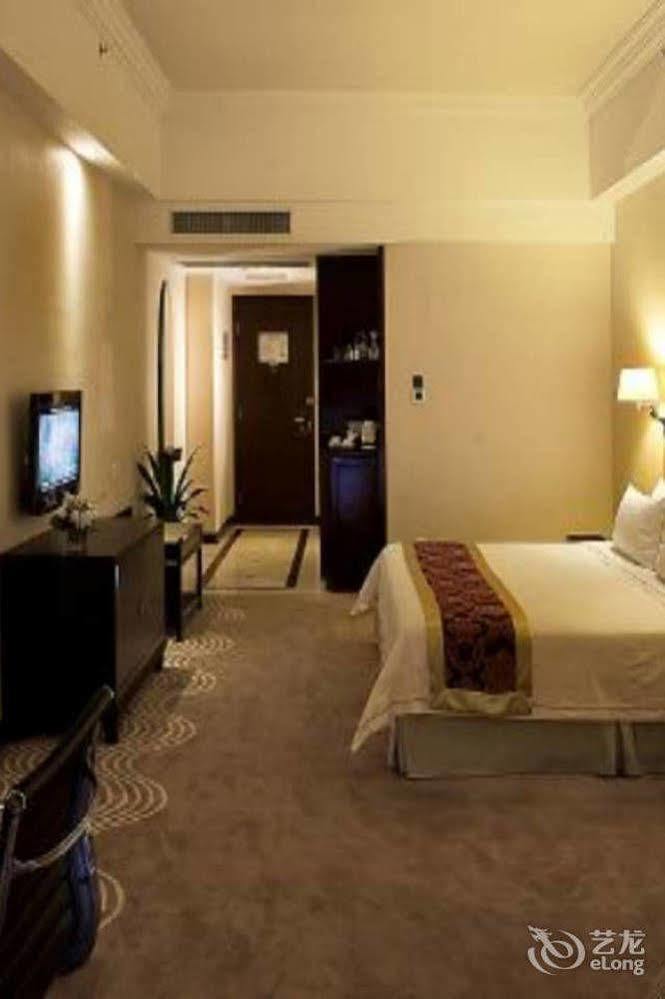 ג'יאנגמן Phoenix Hotel Wuyi מראה חיצוני תמונה