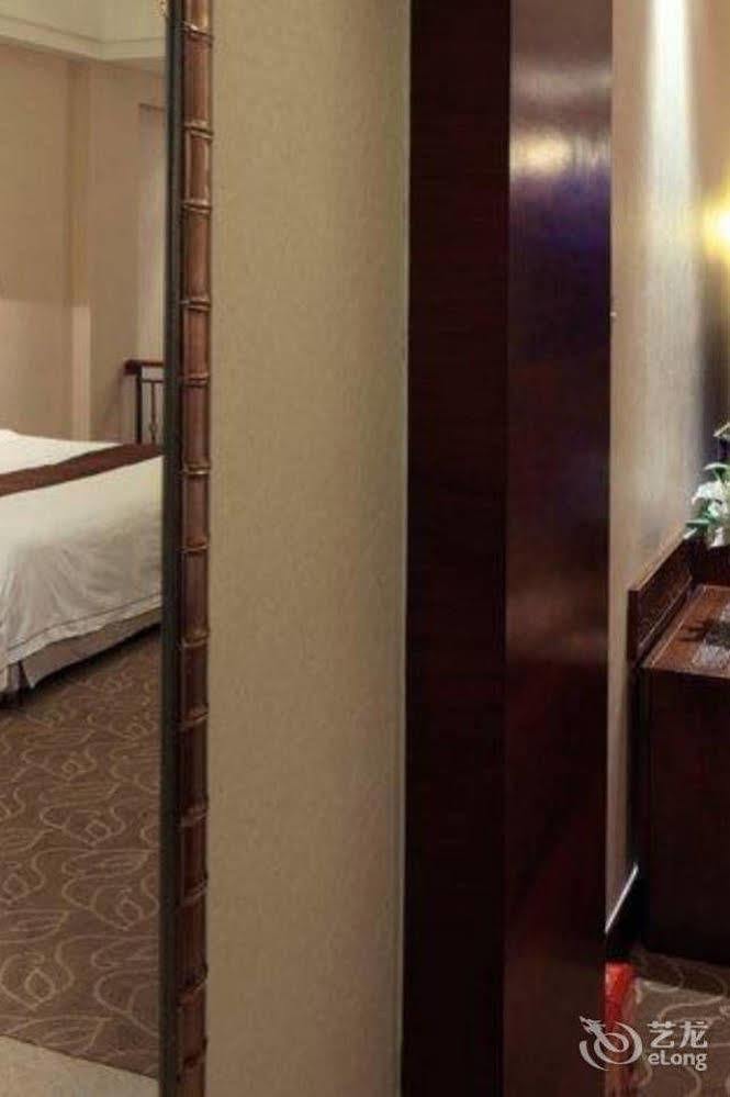 ג'יאנגמן Phoenix Hotel Wuyi מראה חיצוני תמונה